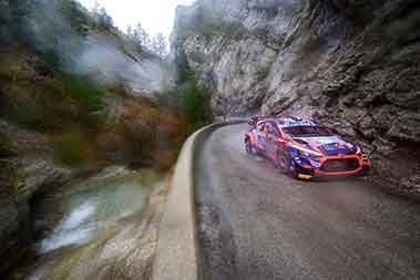 Loubet Pierre-Louis/Landais Vincent - Hyundai i20 Coupe WRC - WRC Monte Carlo 2021
