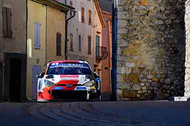 Ogier Sébastien/Veillas Benjamin - Toyota GR Yaris Rally1 - WRC Monte Carlo 2022